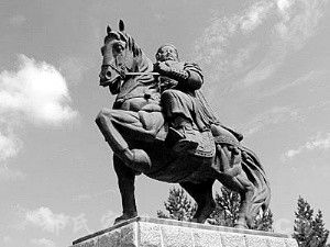 成吉思汗雕塑之二